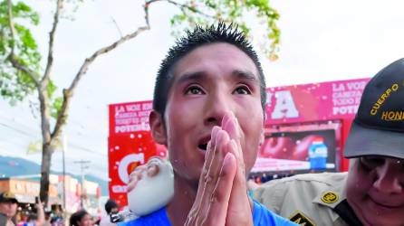 José González dio gracias a Dios y lució sorprendido por ganar la carrera élite hondureña.