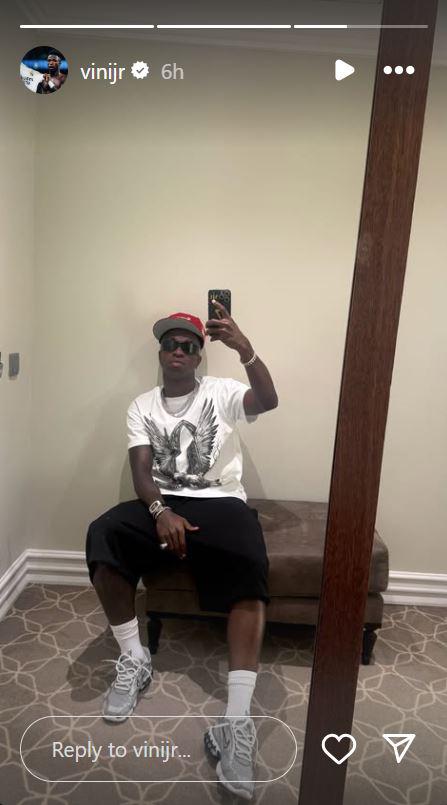 ¿Por qué Vinicius fue a ver partido de Julián Martínez? Furor por su presencia