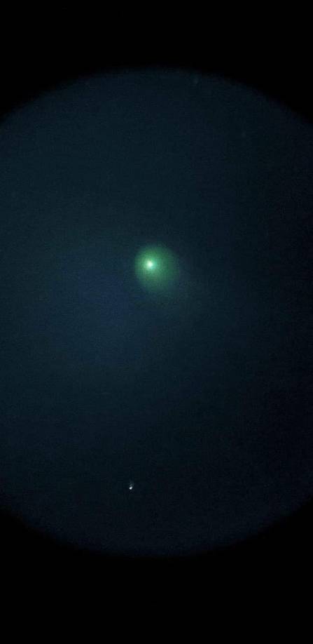 Carías compartió que estos días de abril el cometa estará en su esplendor para poder apreciarlo, ya que en el mes de mayo se moverá al hemisferio sur del cielo y ya no se podrá seguir en los cielos del norte de América.