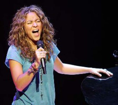 Shakira lanzará gira mundial en España