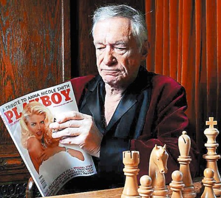 Hugh Hefner dice que ama a Holly Madison