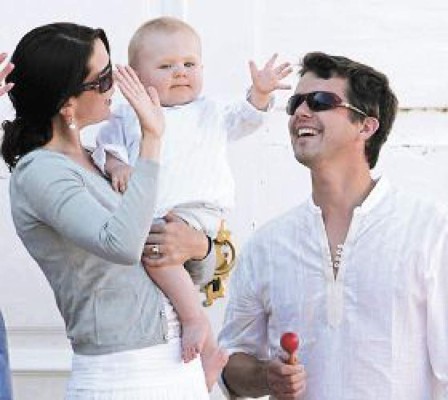 Infantil saludo real