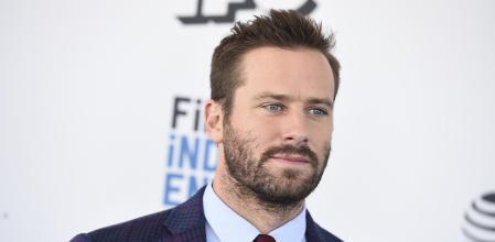 Armie Hammer dice estar “agradecido” por haber sido acusado de canibalismo y conducta sexual inapropiada