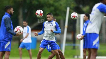 Omar Elvir en el entrenamiento de la selección hondureña.