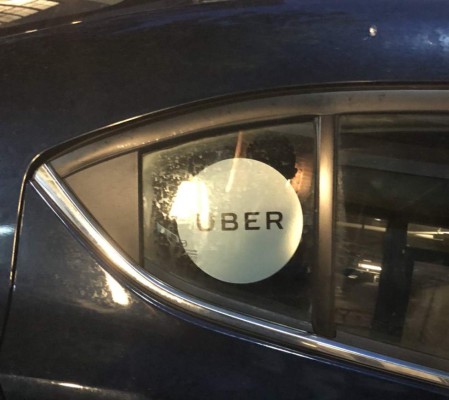 Chofer de Uber mata a tiros a su pasajero