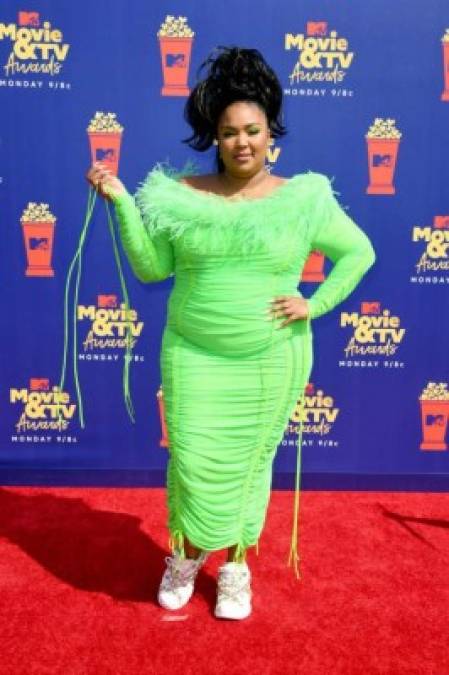 La cantante Lizzo parecía salida de un cuento de Dr. Seuss.