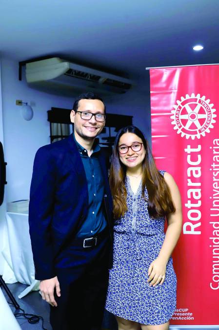 Jonathan Yanes y Brenda Benítez