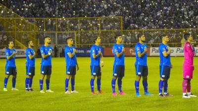 Los futbolstas de El Salvador cambiaron su decisión luego de una hora de haber anunciado que no jugarían por diferencias con la Fesfut.