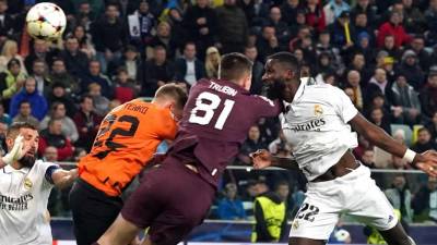 Antonio Rüdiger marcó con este cabezazo el gol del empate del Real Madrid contra el Shakhtar Donetsk en la Champions League.