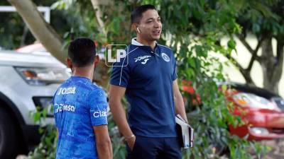 Emilio Izaguirre estuvo presente en el entrenamiento de este viernes del Motagua.