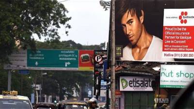 Afiche publicitario dle concierto de Enrique Iglesias en Sri Lanka.