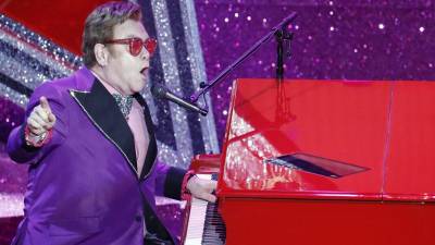 El cantante Elton John.