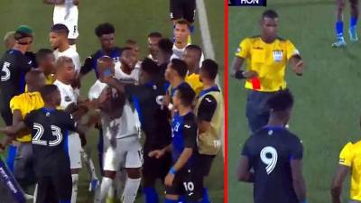 Román Rubilio Castillo fue expulsado en el partido de Honduras ante Curazao sin siquiera entrar al campo.
