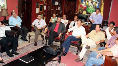Los empresarios se reunieron ayer en la Municipalidad.