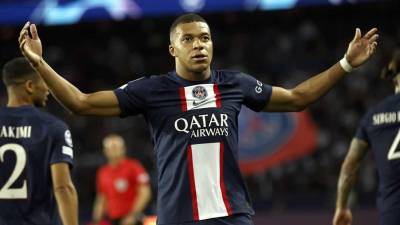 Kylian Mbappé le dio la victoria al PSG con dos golazos frente a la Juventus.