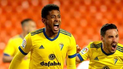 El hondureño se ha mantenido en el fútbol de Europa desde 2015.