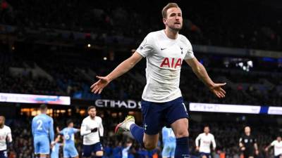 Harry Kane le dio el triunfo al Tottenham ante el Manchester City con un gol en el minuto 95.