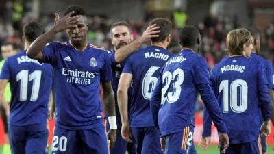 Vinicius festeja su gol que significó el tercero del Real Madrid contra el Granada.