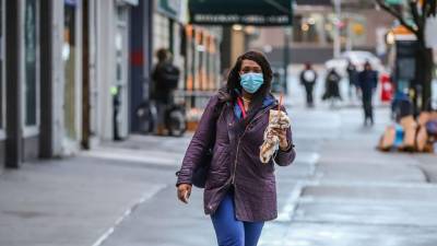 Los departamentos de Salud locales serán los responsables de hacer cumplir la orden.