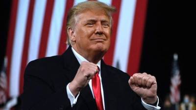 Fiscalía de EEUU difunde documento editado con razones del registro a Trump