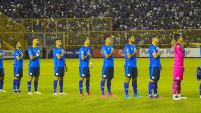 Los futbolstas de El Salvador cambiaron su decisión luego de una hora de haber anunciado que no jugarían por diferencias con la Fesfut.