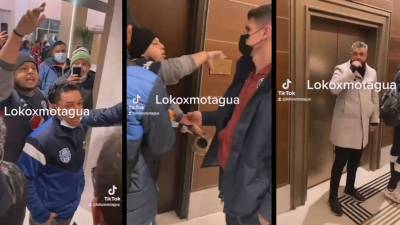 Los aficionados de Motagua se hicieron presentes en el hotel de concentración del equipo en Seattle para reclamarle al entrenador Diego Vázquez.