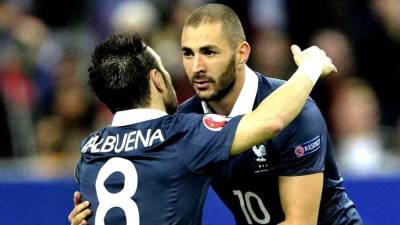 Benzema y Valbuena compartiendo en el seleccionado francés.