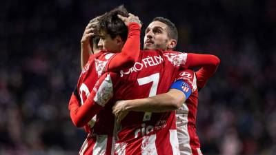 Los jugadores del Atlético de Madrid celebran el quinto gol del equipo rojiblanco durante el partido ante el Rayo Majadahonda.