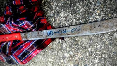 La policía busca al responsable del ataque mortal.