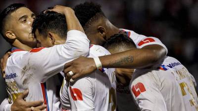 Con goles de José Mario Pinto, Jorge Álvarez y Michaell Chirinos, el Olimpia derrotó 3-2 al Alajuelense en el juego de ida de la final de la Liga Concacaf 2022.