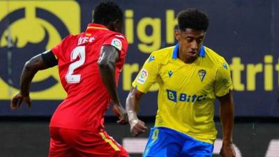 El hondureño ‘Choco’ Lozano jugó de titular con el Cádiz frente al Getafe.