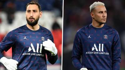 Gianluigi Donnarumma y Keylor Navas viven una gran competencia por la portería del PSG.