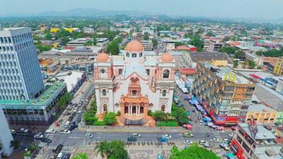 Más del 60% de la inversión extranjera se queda en esta región.