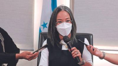 La entidad sostiene que parientes del exmadatario sustrajeron más de L2,000 millones.