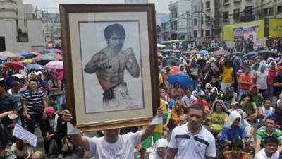 Pacquiao es cosiderado un héroe nacional y un ejemplo de superación y humildad.