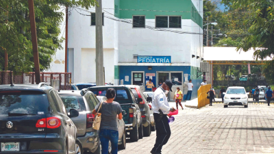 Los dos hombres murieron en el hospital Mario Rivas.