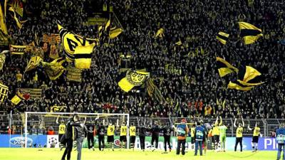 Ambiente en el Signal Iduna Park del Borussia Dortmund.