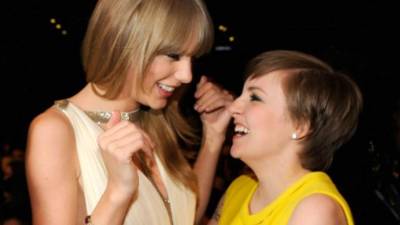 Taylor Swift y Lena Dunham.