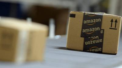 La estrategia de Amazon contempla contratar hasta 130,000 personas de aquí a mediados del próximo año.