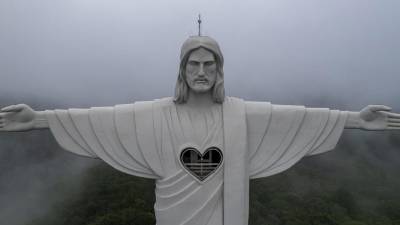 Vista de la estatua del mayor Cristo del mundo.