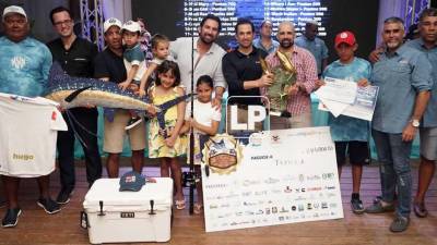 La embarcación Triple X fue el gran ganador del Torneo Internacional de Pesca de Roatán 2022.