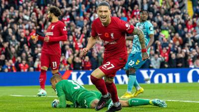 El uruguayo Darwin Núñez anotó un doblete para la victoria del Liverpool ante el Southampton en la Premier League.