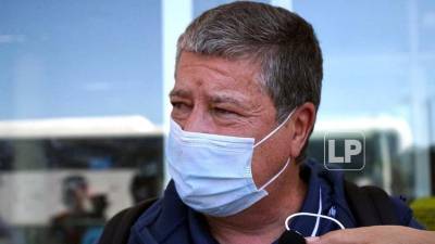 Hernán ‘Bolillo’ Gómez dio declaraciones a los medios a su regreso al país tras el partido ante Estados Unidos en la fría Minnesota.