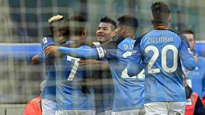 El Napoli derrotó 3-2 al Udinese en el estadio Diego Armando Maradona y se despide del año con una racha de 11 triunfos consecutivos.