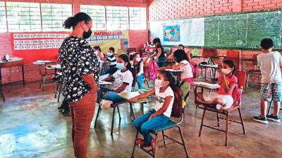 Más de mil centros educativos están en condiciones aceptables, según autoridades.