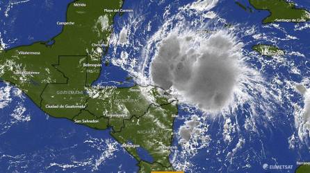 Lisa podría convertirse en huracán sobre el caribe de Honduras.