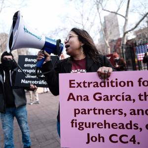 Hondureños en NY piden tres cadenas perpetuas para JOH
