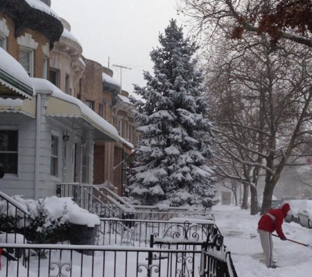 Fotos de hondureños afectados por la tormenta de nieve en EUA