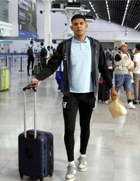 Luis Vega, preparado para jugar en la zona baja de la Selección si así lo desea Rueda.