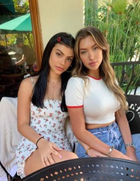 Antes de convertirse en la sombra de Kylie, Anastasia compartía una estrecha amistad con la influencer estadounidense Kelsey Calemine, mejor conocida como fatherkels en Instagram.